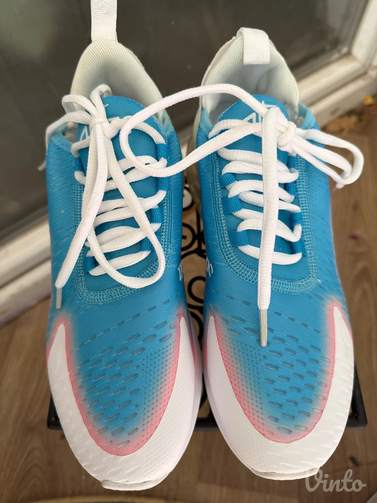 Nike Air Max 270
