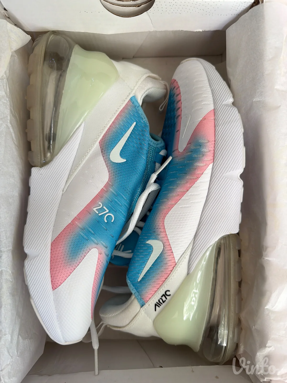 Nike Air Max 270