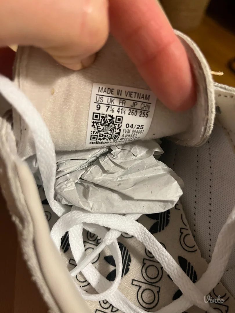 Adidas Spezial nove patike br. 41 1/3