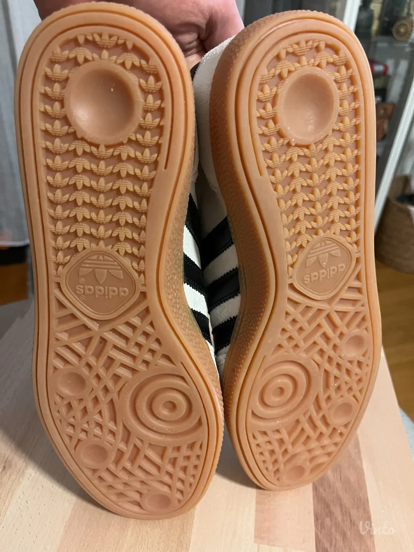 Adidas Spezial nove patike br. 41 1/3