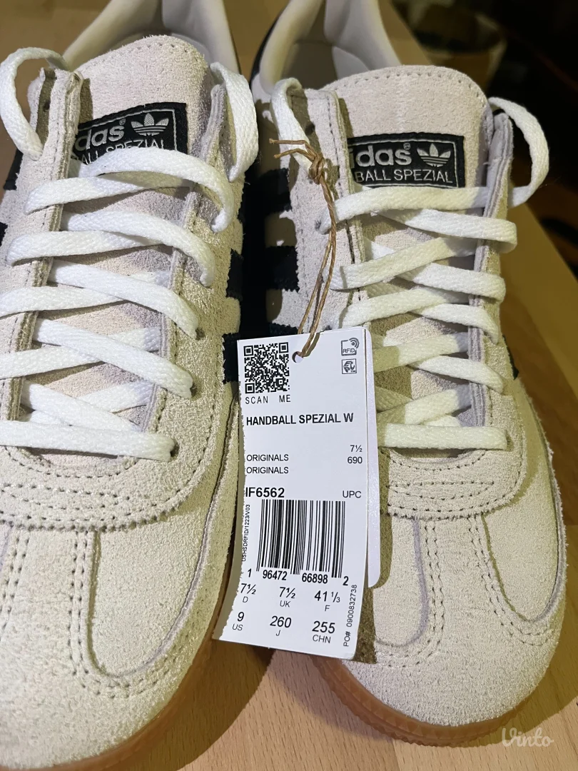 Adidas Spezial nove patike br. 41 1/3