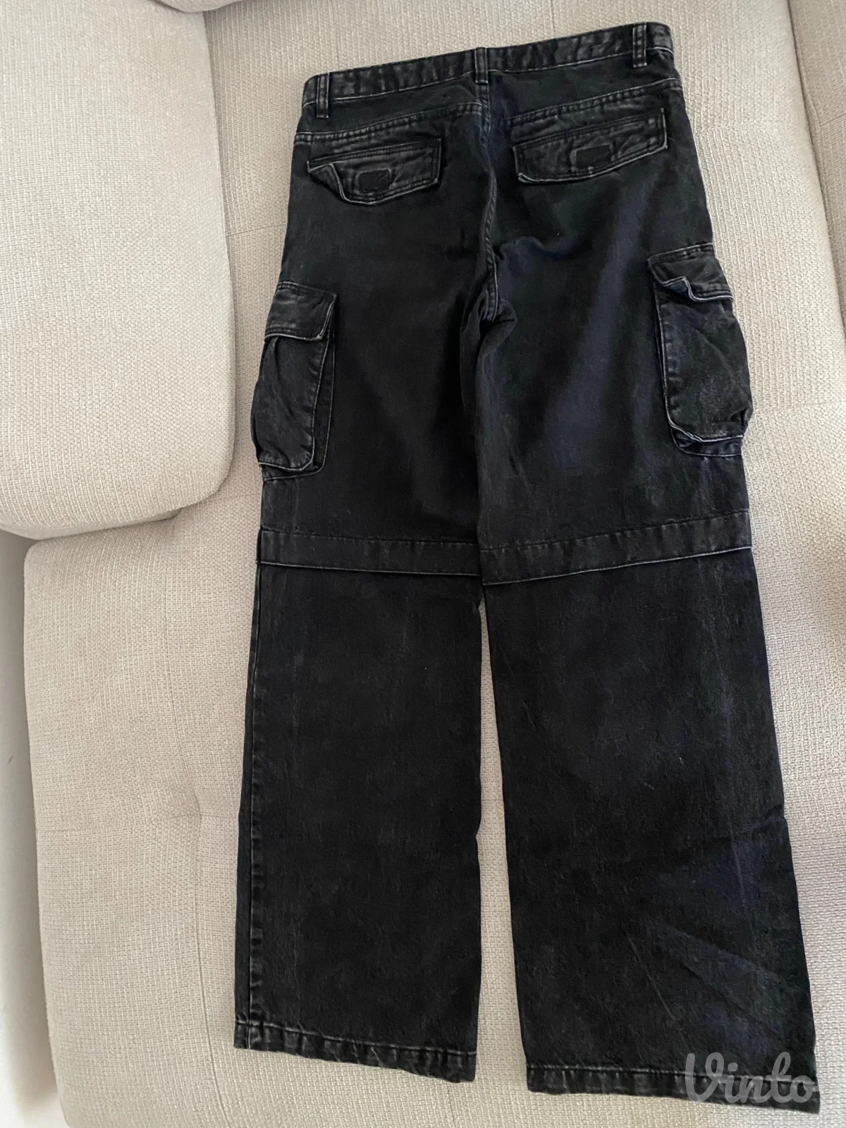 BERSHKA crne farmerke sa džepovima