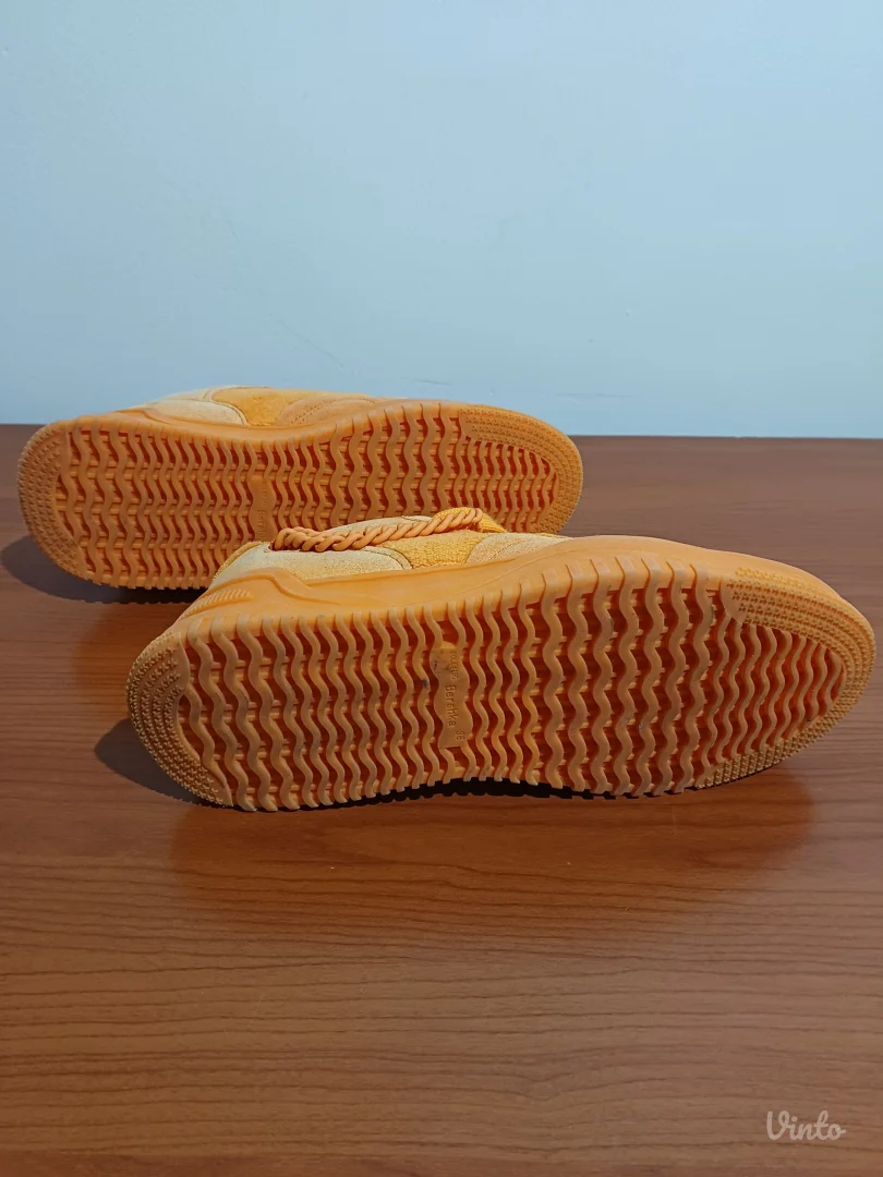 Narandzaste Patike 38