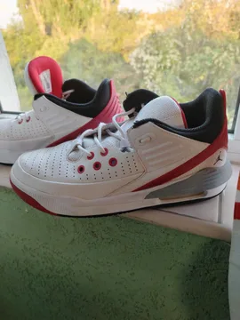 PATIKE NIKE AIR JORDAN AURA 5 HITNO !!!
