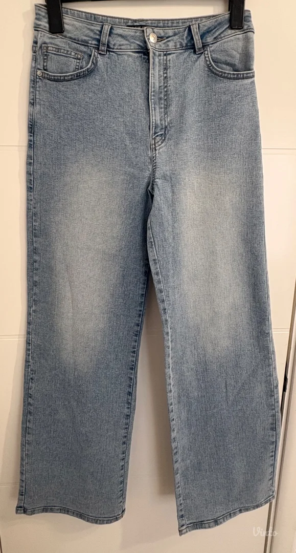 Farmerke sa ravnom (širom) nogavicom