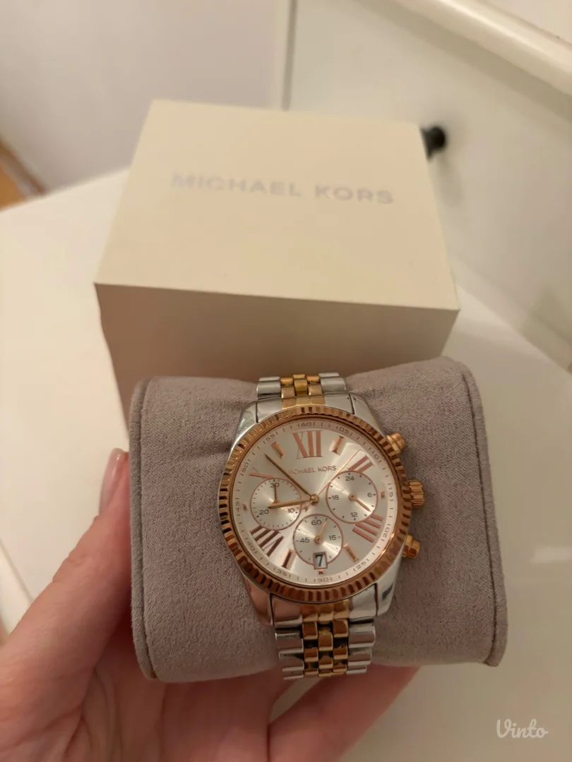 Michael Kors sat