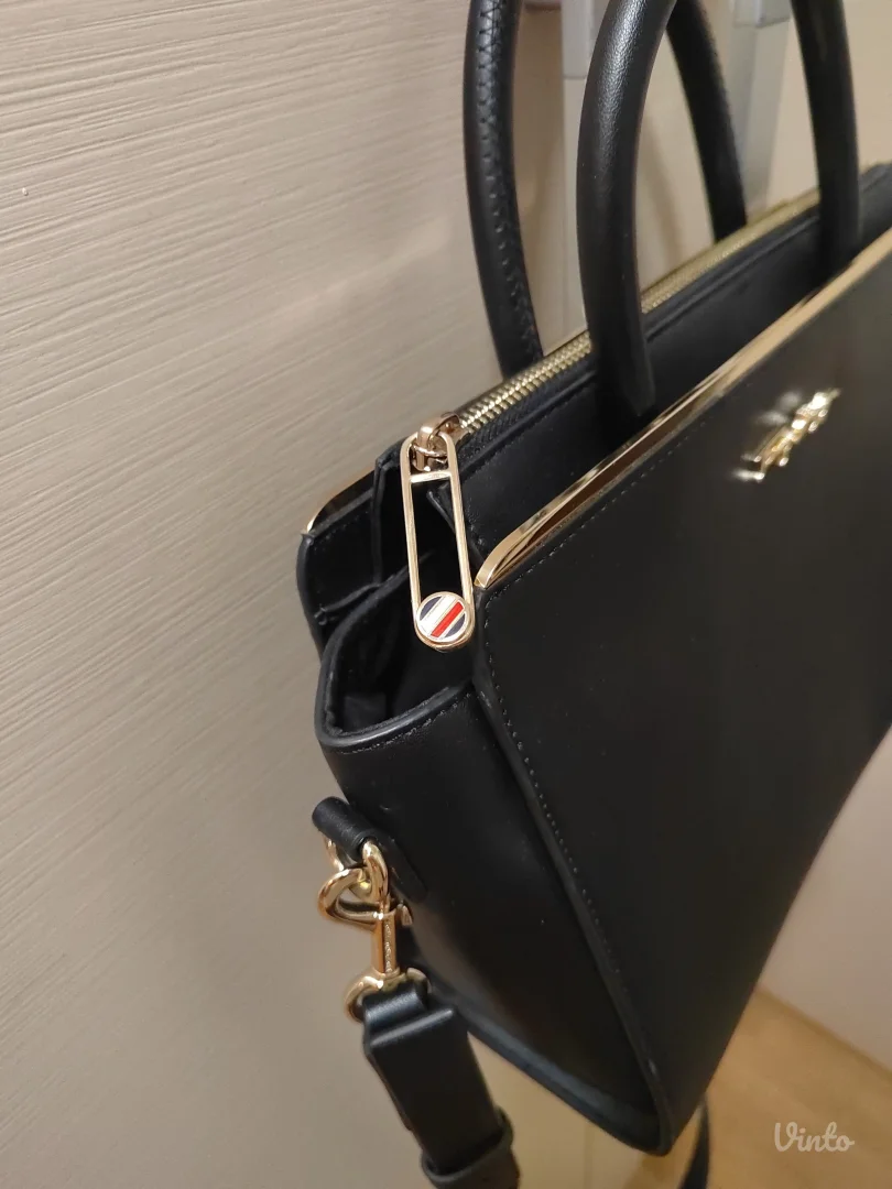 Tommy Hilfiger torba