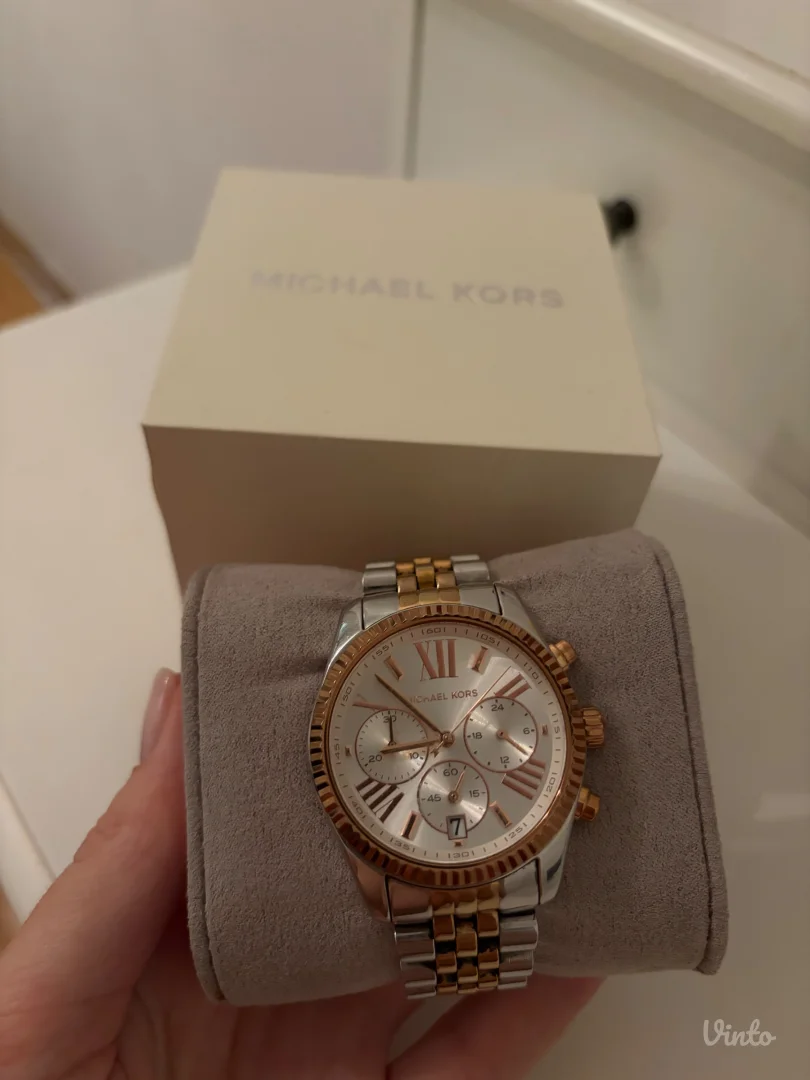 Michael Kors sat