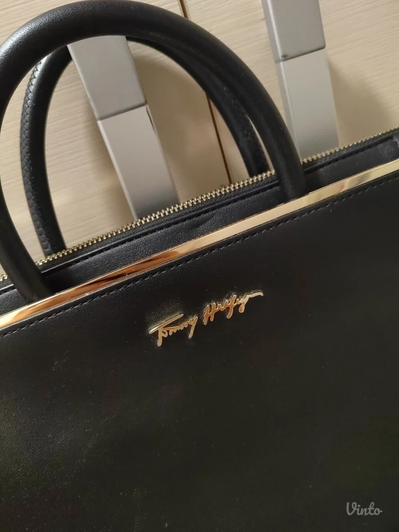 Tommy Hilfiger torba