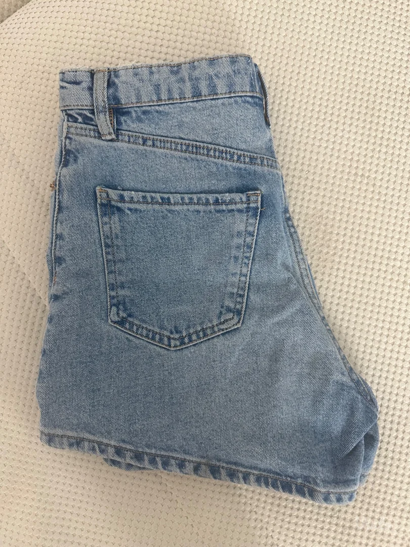 Zara sorts