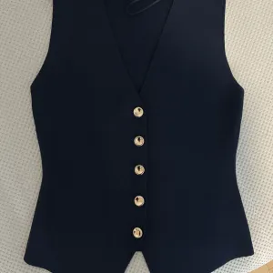 Zara knit prsluk