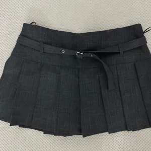 Zara skort