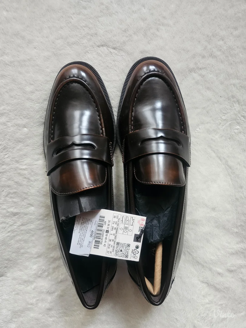 Nove Zara ženske mokasine