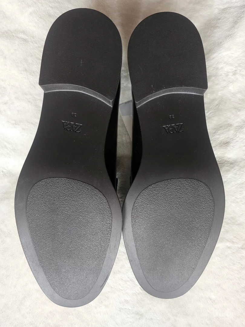 Nove Zara ženske mokasine