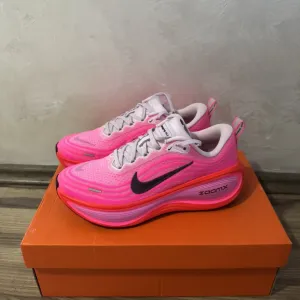 NOVO Nike vomero plus  38,5