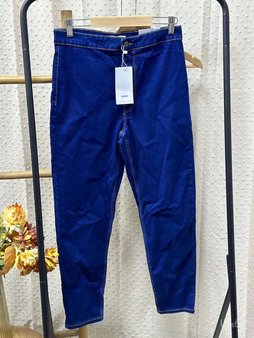 Bershka nove farmerke