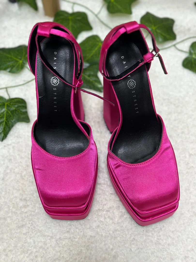 Daisy Street nove stikle