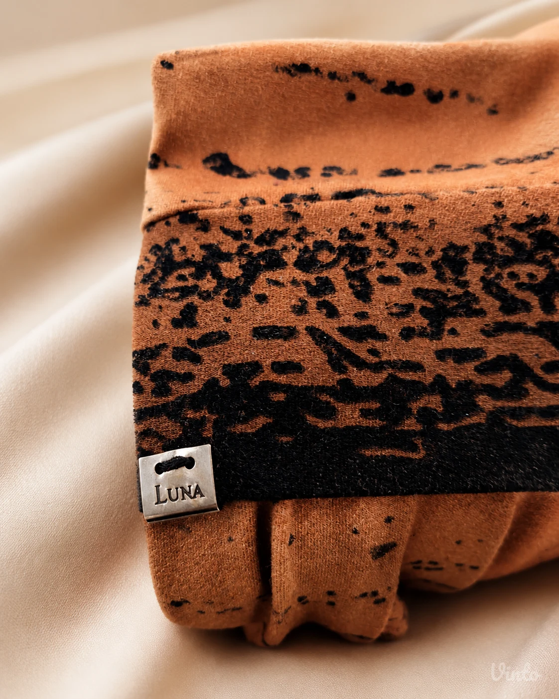 Luna komplet haljina + pelerina vel. 40 – novo