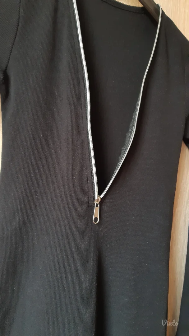 Crna haljina sa zip-om