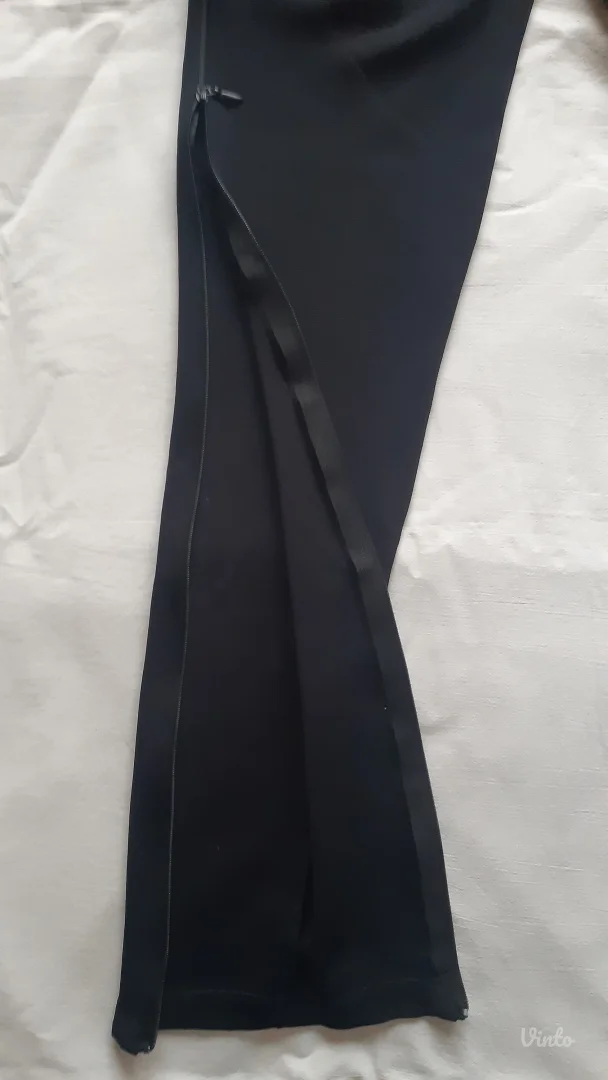 Crne helanke sa zipom