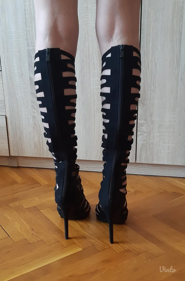 Gladijatorke/rimljanke sa stiklom