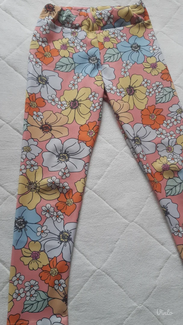 Cvetne helanke za devojcice