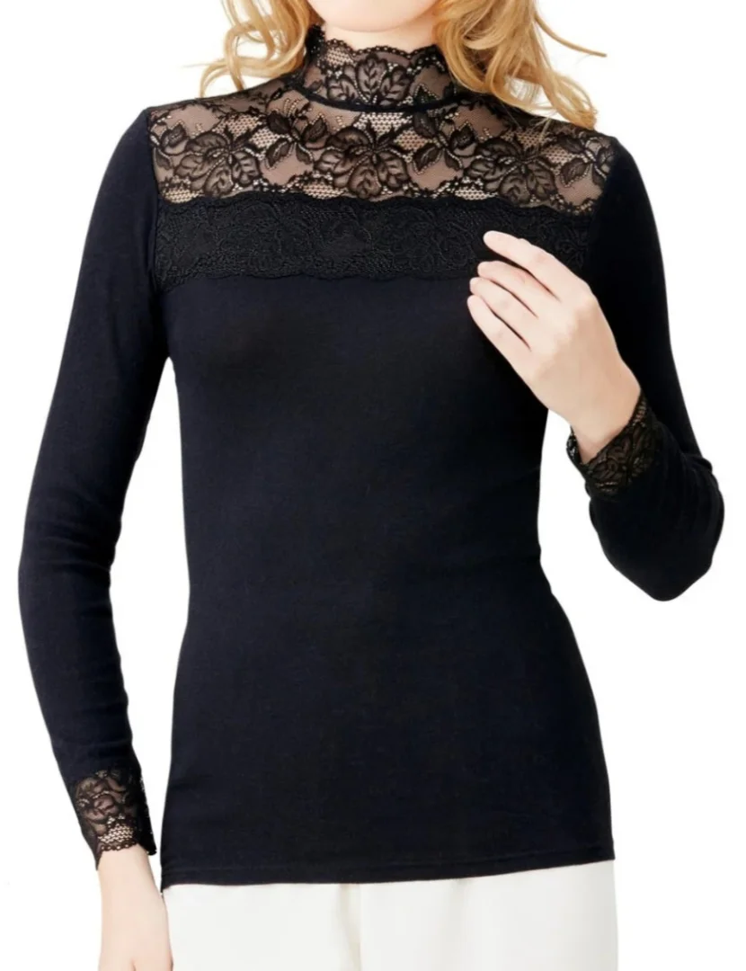 Crna polurolka sa cipkom