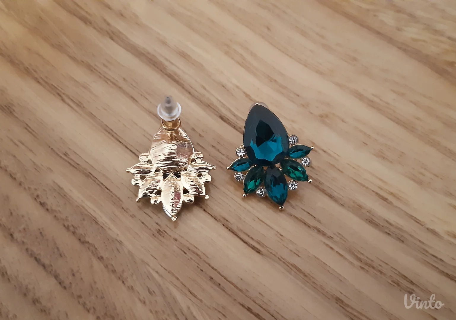 Zelene kristalne mindjuse Novo