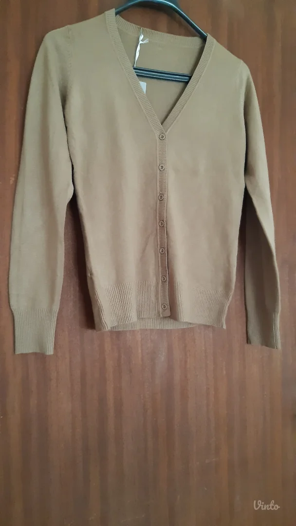 Braon dzemper na raskopcavanje Novo