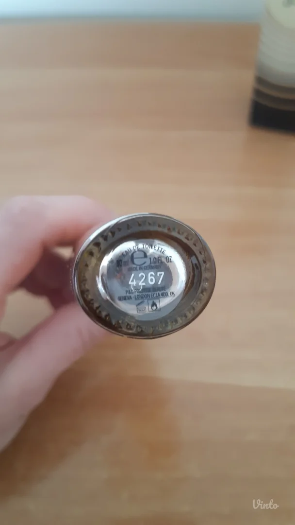 Naomi Campbell Queen of gold edt