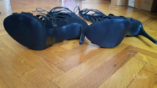 Gladijatorke/rimljanke sa stiklom