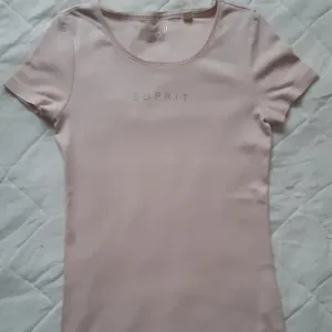Esprit nezno roze majica