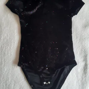 Bodi sa kratkim rukavima za devojcice Novo