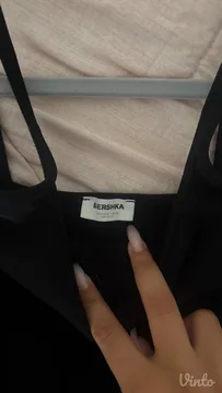 Crni korset top na bretele