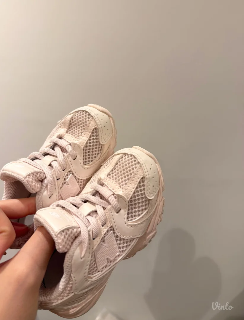 New balance patike za devojcice