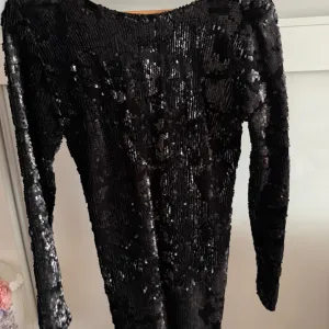 Cena haljinica u parice