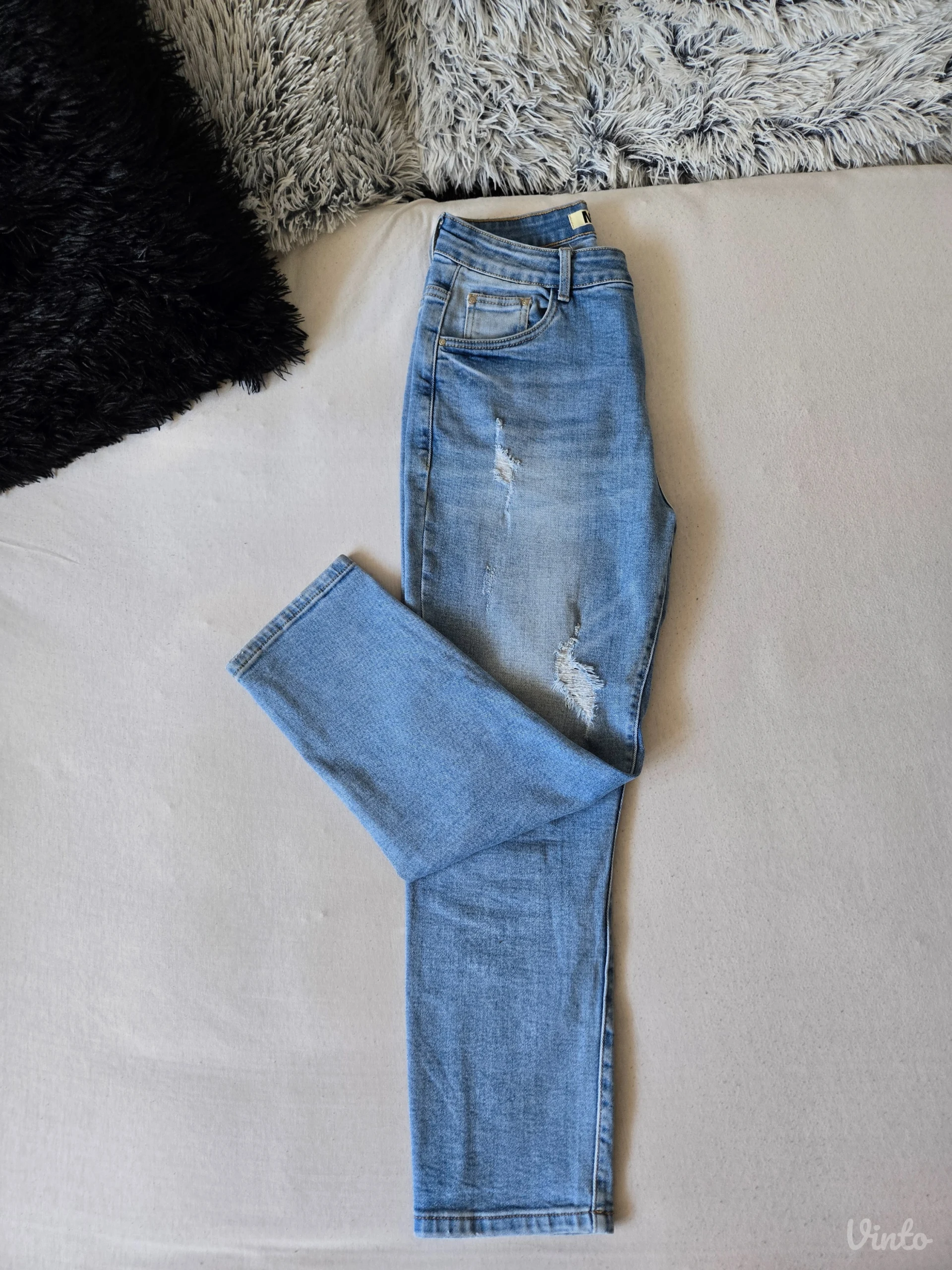 plavi mom jeans