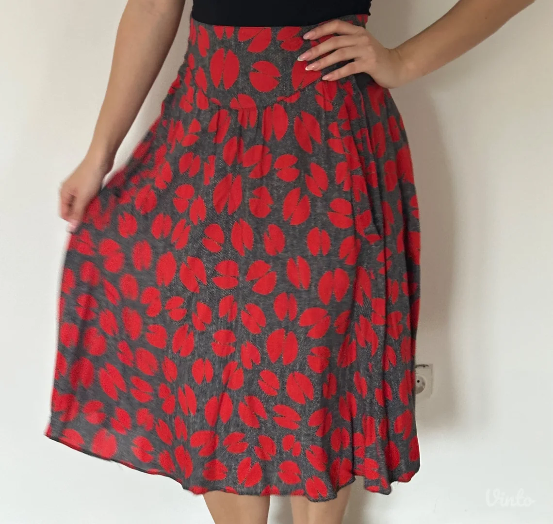 Crveno siva duža suknja