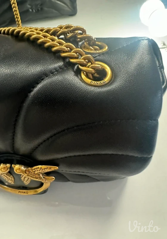 Pinko puff bag crna