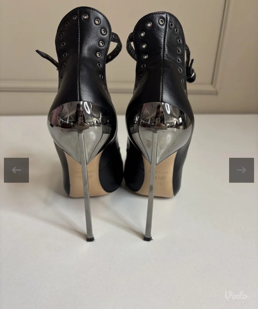 Casadei kožne salonke 39