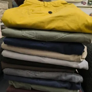 Prodaja polovne muške garderobe brendirano