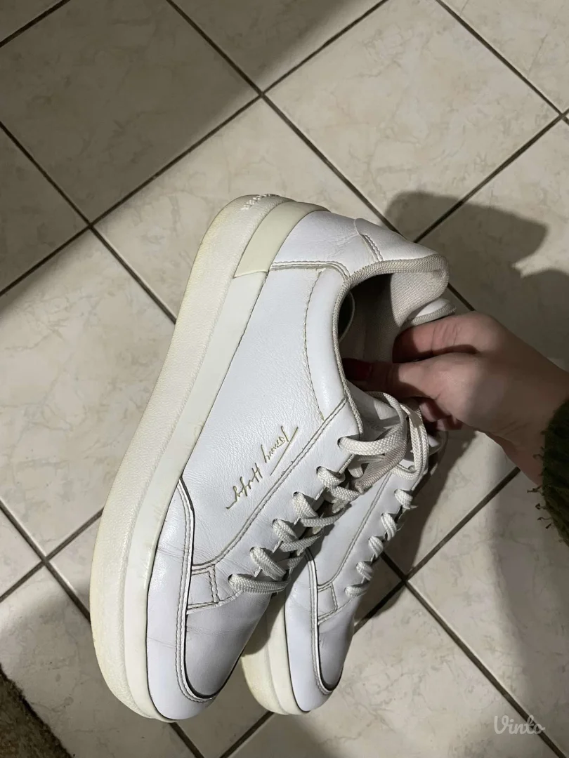 tommy hilfiger 40 patike