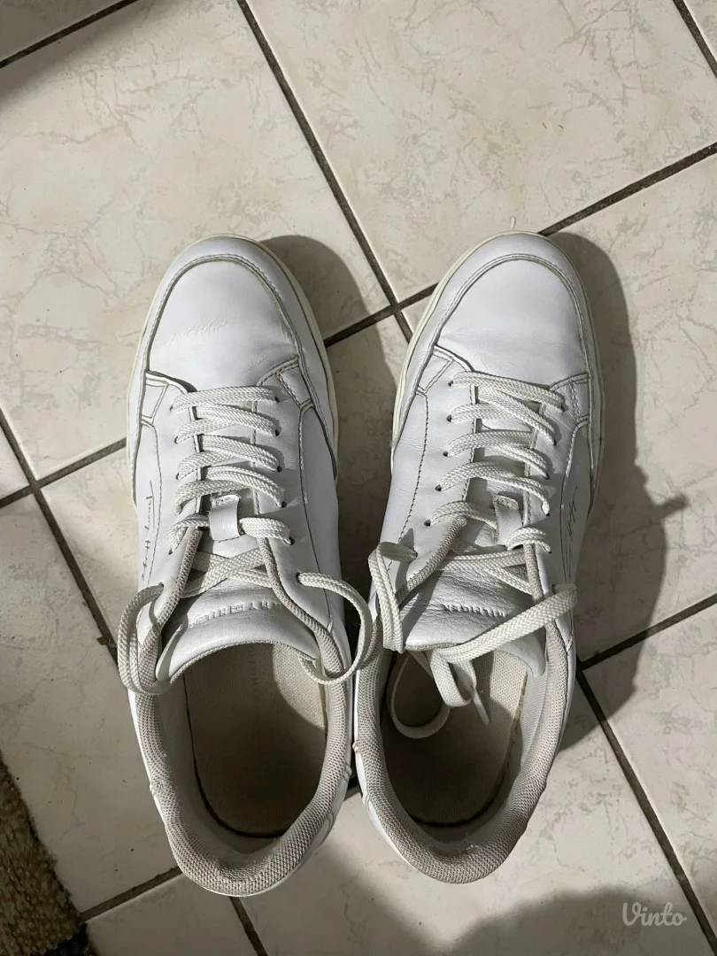 tommy hilfiger 40 patike