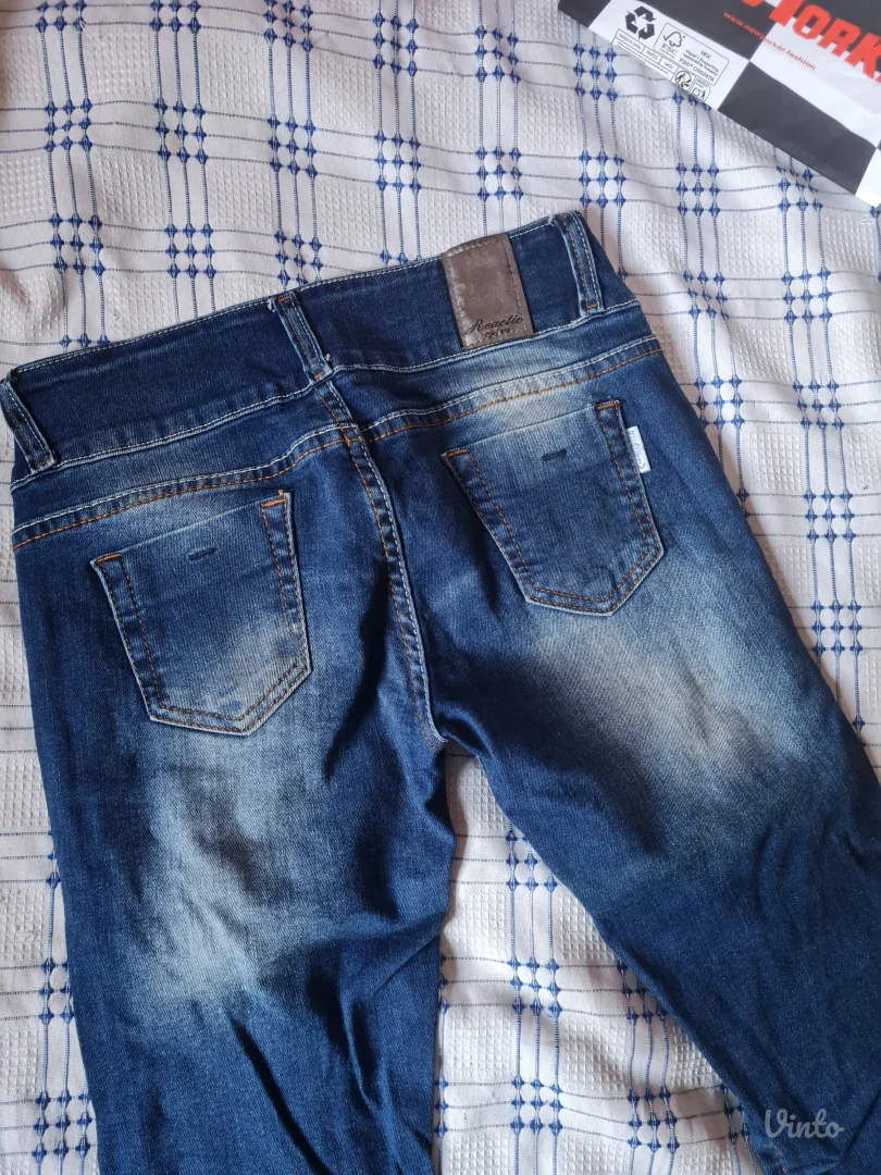 Nove Nane jeans farmerke 28