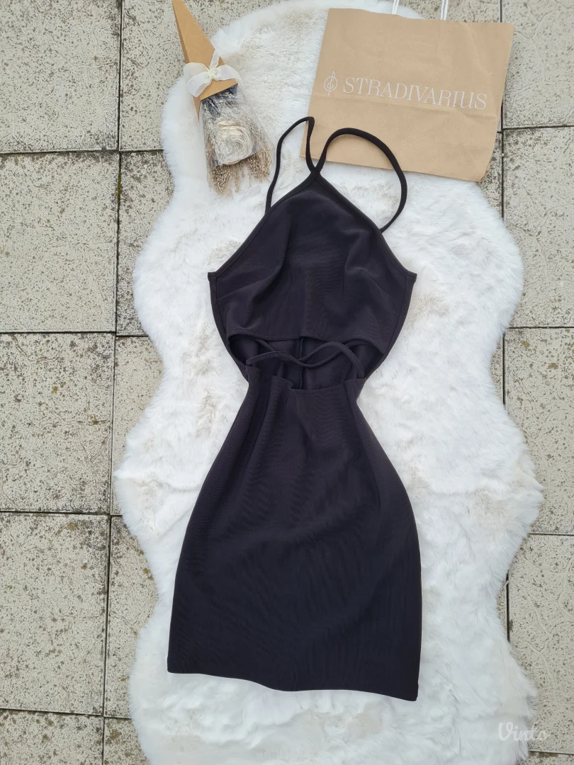 NOVA Bershka haljina M