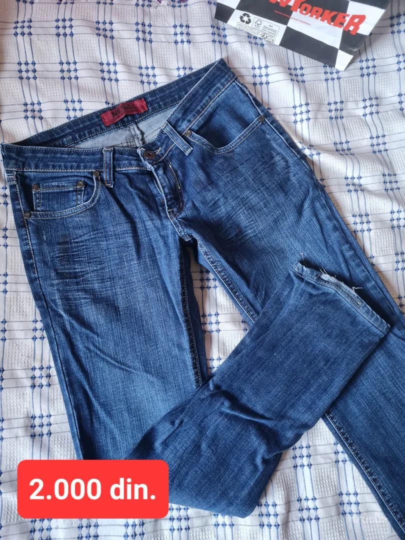 Nesal uske farmerke 28