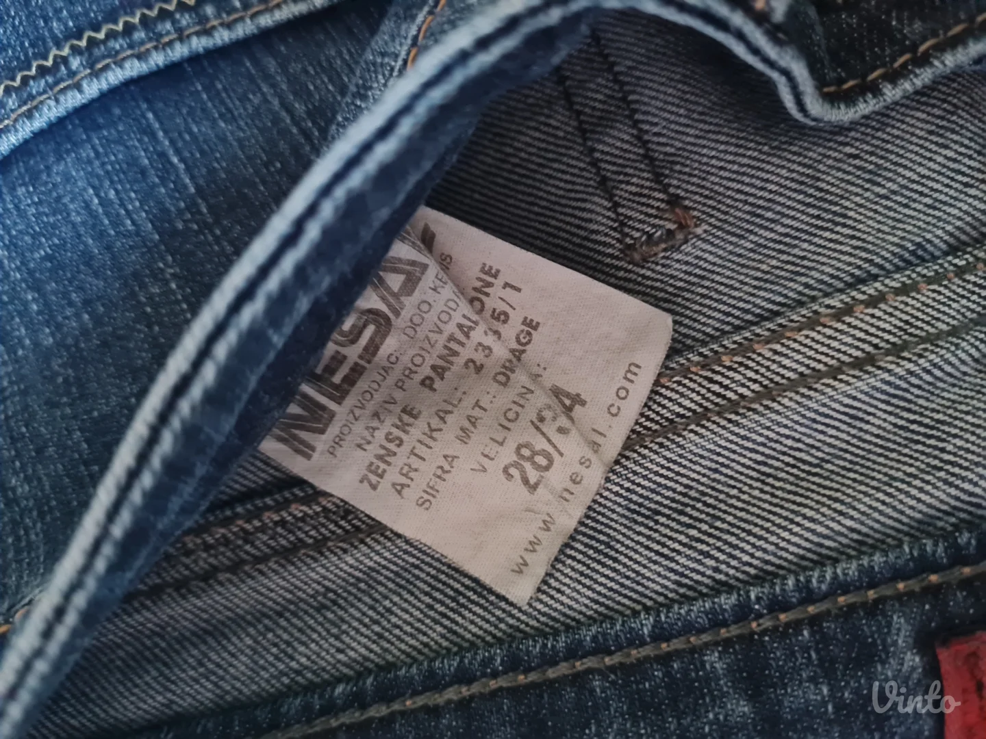 Nesal uske farmerke 28