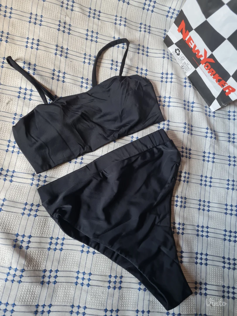 Novi dvodelni kupaci uni