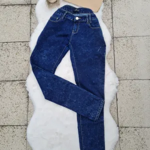 NOVE uske farmerke 29