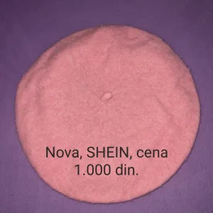 Nova Shein roze beretka